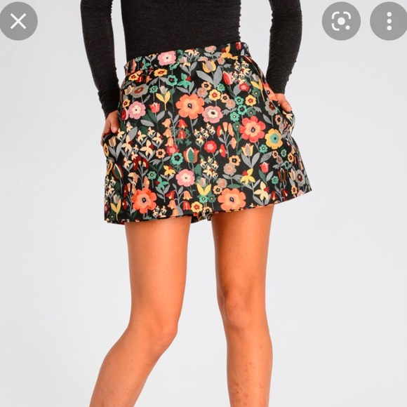 Valentino Floral Jacquard Skirts SIZE IT40(US 4) - Picture 5 of 9